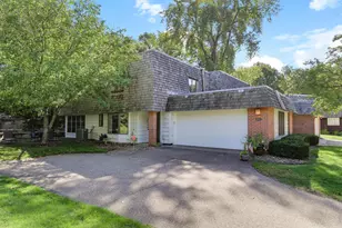 884 Marie Ave W, Mendota Heights, MN 55118 - Photo 1