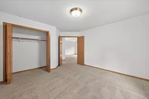 1020 Horizon St, Vadnais Heights, MN 55127 - Photo 18