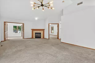 1020 Horizon St, Vadnais Heights, MN 55127 - Photo 12