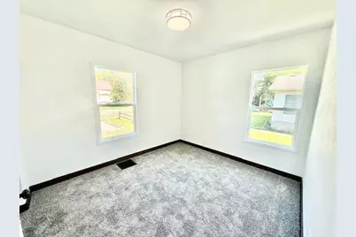 207 E Broadway Street, Redwood Falls, MN 56283 - Photo 16