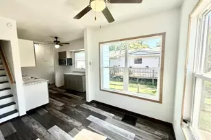 207 E Broadway St, Redwood Falls, MN 56283 - Photo 14