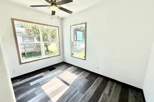 207 E Broadway St, Redwood Falls, MN 56283 - Photo 12