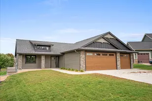 1633 Rolling Hills Ln, River Falls, WI 54022 - Photo 40