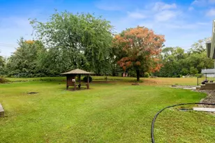 413 12th St, Howard Lake, MN 55349 - Photo 10