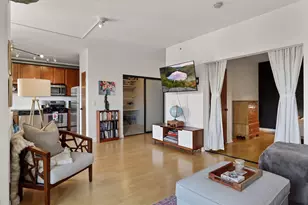 15 E Franklin Ave, Minneapolis, MN 55404 - Photo 10