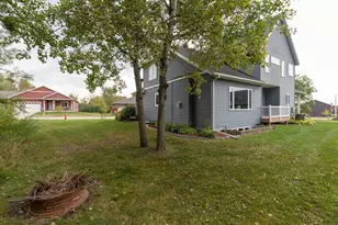 3585 Bridgeview Dr SE, Rochester, MN 55904 - Photo 46