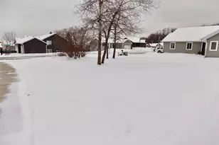 3585 Bridgeview Dr SE, Rochester, MN 55904 - Photo 2