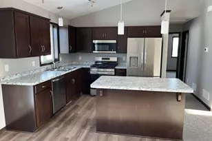 847 Walnut Ave SE, Kimball, MN 55353 - Photo 2