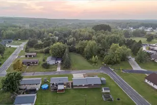 808 Center Dr NW, Chisholm, MN 55719 - Photo 58