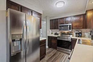 808 Center Dr NW, Chisholm, MN 55719 - Photo 16