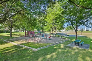 7921 Stevens Ave S, Bloomington, MN 55420 - Photo 26