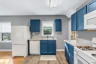 828 15th St SW, Willmar, MN 56201 - Photo 8