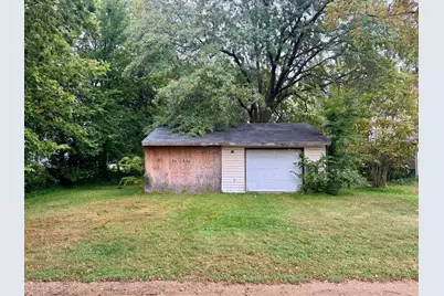 523 Strait Avenue, Worthington, MN 56187 - Photo 2