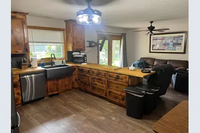 735 Sunset Street SW, Hutchinson, MN 55350 - Photo 4