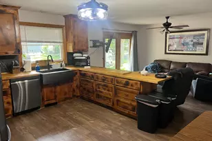 735 Sunset St SW, Hutchinson, MN 55350 - Photo 4