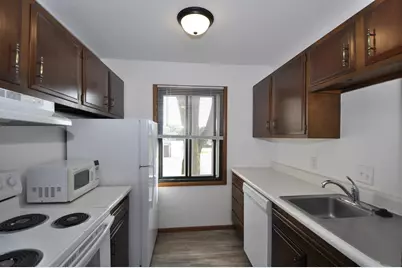 2011 Viking Drive NW #27, Rochester, MN 55901 - Photo 2