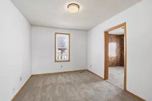 1443 Hazelwood St, Saint Paul, MN 55106 - Photo 12