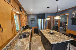 203 3rd Ave E, Lamberton, MN 56152 - Photo 8