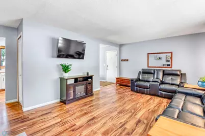 453 Rensvold Boulevard, Moorhead, MN 56560 - Photo 4