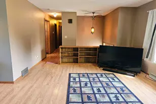 402 E 2nd St N, Truman, MN 56088 - Photo 4