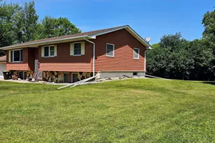 402 E 2nd St N, Truman, MN 56088 - Photo 46