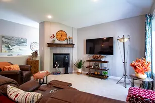 4555 Zircon Ln N, Plymouth, MN 55446 - Photo 14