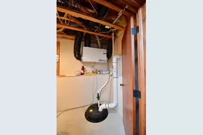 2002 S 35 Street Circle S, Moorhead, MN 56560 - Photo 32