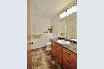 2002 S 35 Street Circle S, Moorhead, MN 56560 - Photo 24