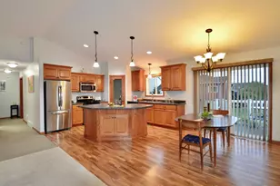 2002 S 35 Street Circle S, Moorhead, MN 56560 - Photo 4