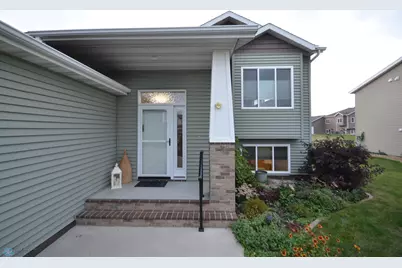 2002 S 35 Street Circle S, Moorhead, MN 56560 - Photo 46