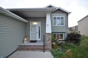 2002 S 35 Street Circle S, Moorhead, MN 56560 - Photo 46