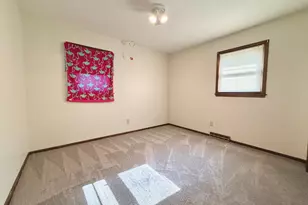 309 Lawrence St, Marshall, MN 56258 - Photo 16