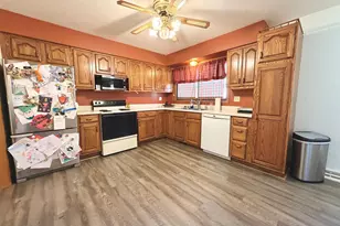 309 Lawrence St, Marshall, MN 56258 - Photo 12