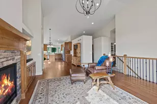 8823 Fraizer Street NE, Circle Pines, MN 55014 - Photo 14