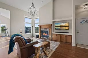 8823 Fraizer Street NE, Circle Pines, MN 55014 - Photo 16