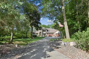 18444 Valley Ridge Ct, Credit River Township, MN 55372 - Photo 1