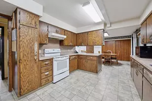 708 Chestnut St, Arlington, MN 55307 - Photo 8