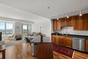 929 Portland Ave, Minneapolis, MN 55404 - Photo 1