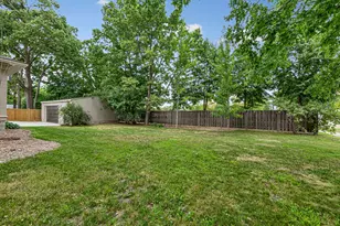 404 3rd St NW, Faribault, MN 55021 - Photo 8