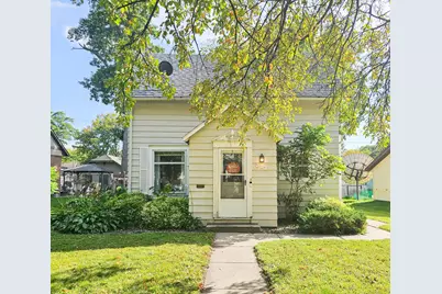 212 E Wyoming Street, Redwood Falls, MN 56283 - Photo 1