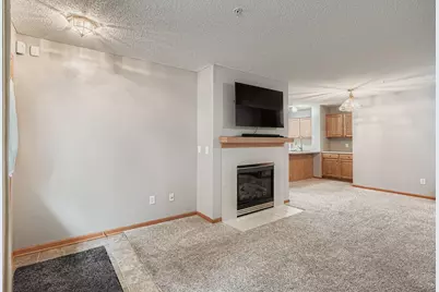 3275 Coleshire Path #24, Rosemount, MN 55068 - Photo 4