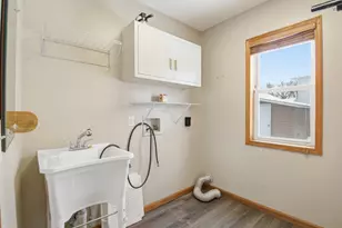 309 Wendell St, Paynesville, MN 56362 - Photo 12