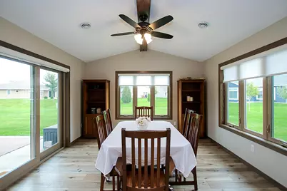 173 Denver Avenue SE, Hutchinson, MN 55350 - Photo 14