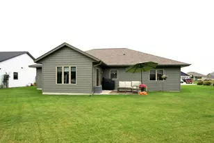 173 Denver Ave SE, Hutchinson, MN 55350 - Photo 26