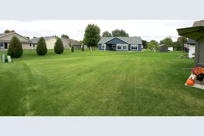 173 Denver Avenue SE, Hutchinson, MN 55350 - Photo 28