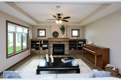 173 Denver Avenue SE, Hutchinson, MN 55350 - Photo 6