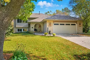 1979 Helena Ct N, Oakdale, MN 55128 - Photo 1