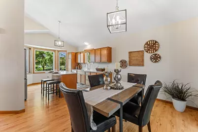 9457 Hames Avenue S, Cottage Grove, MN 55016 - Photo 4