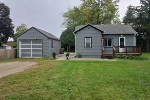 1707 Sunset St, Albert Lea, MN 56007 - Photo 1