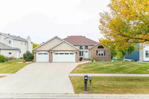 2801 26th Ave S, Fargo,  58103 - Photo 2